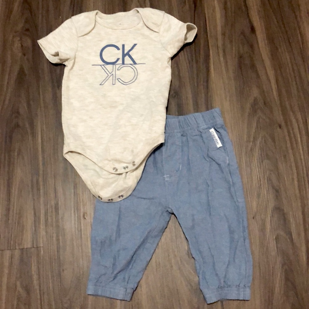 3-6M Calvin Klein Matching Set Onesie + Pants